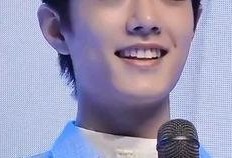 肖战小鹿茶最新爆料,神秘新品即将亮相，粉丝翘首以盼！